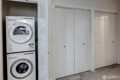 2660 9th Avenue W, Seattle, WA 98119-2218 - Photo 30