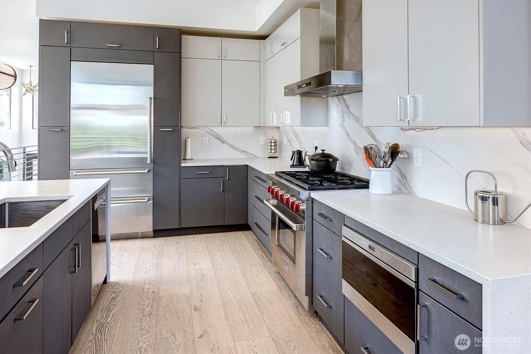 2660 9th Avenue W, Seattle, WA 98119-2218