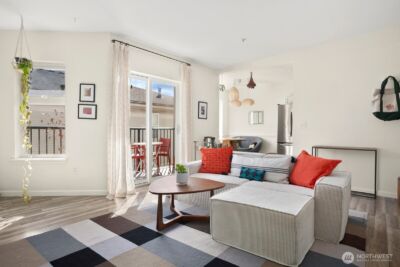 2117 N 107th Street #402, Seattle, WA 98133 - Photo 4