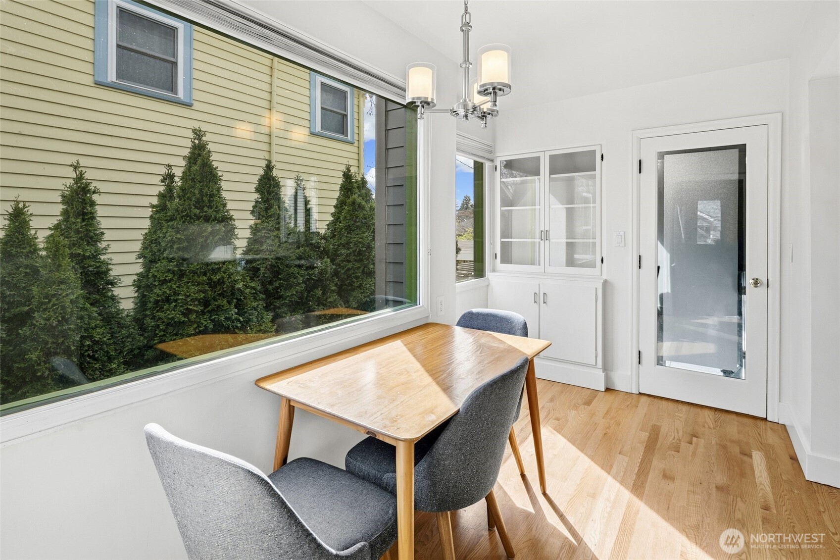 8053 Brooklyn Avenue NE, Seattle, WA 98115