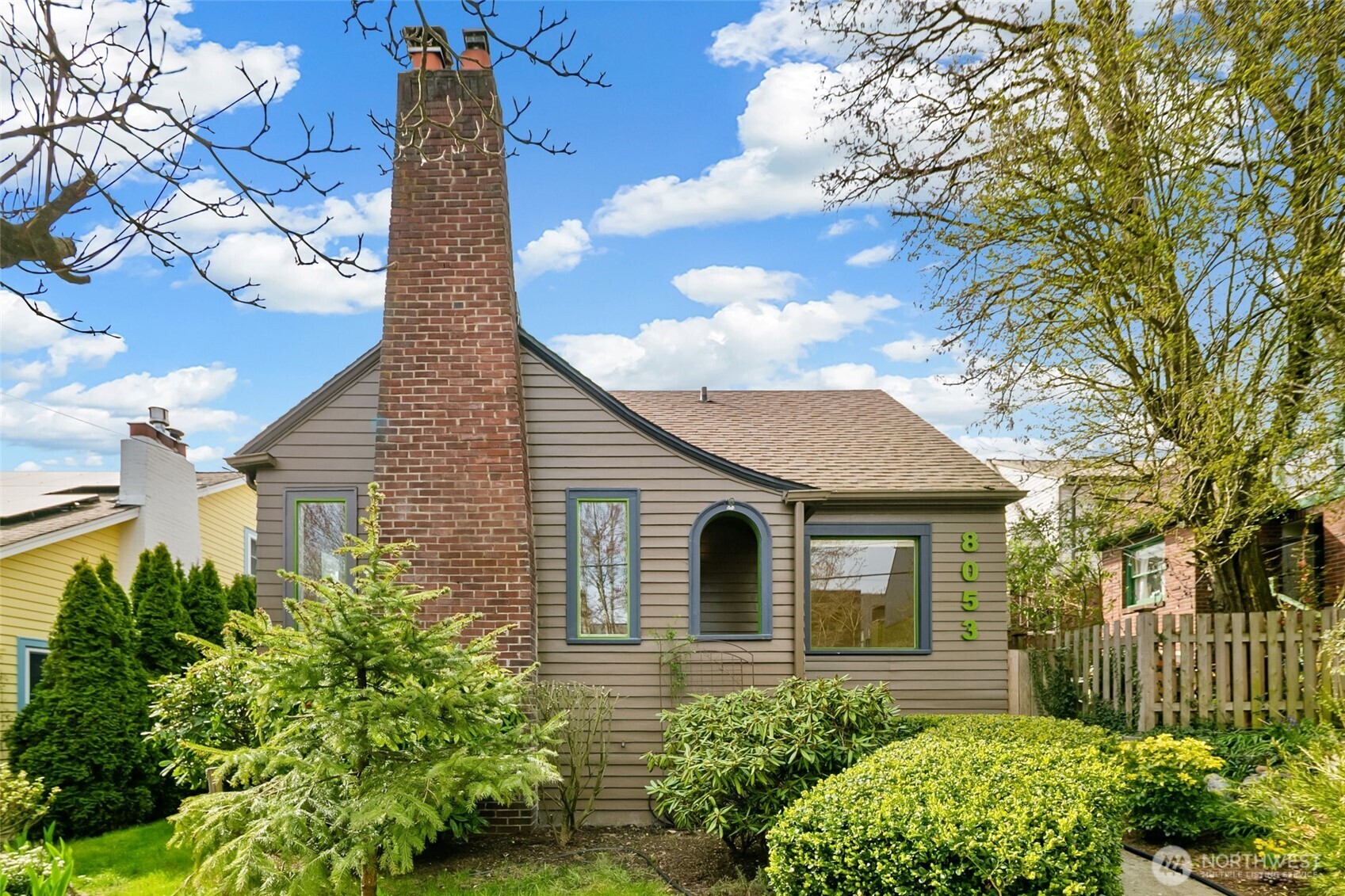 8053 Brooklyn Avenue NE, Seattle, WA 98115