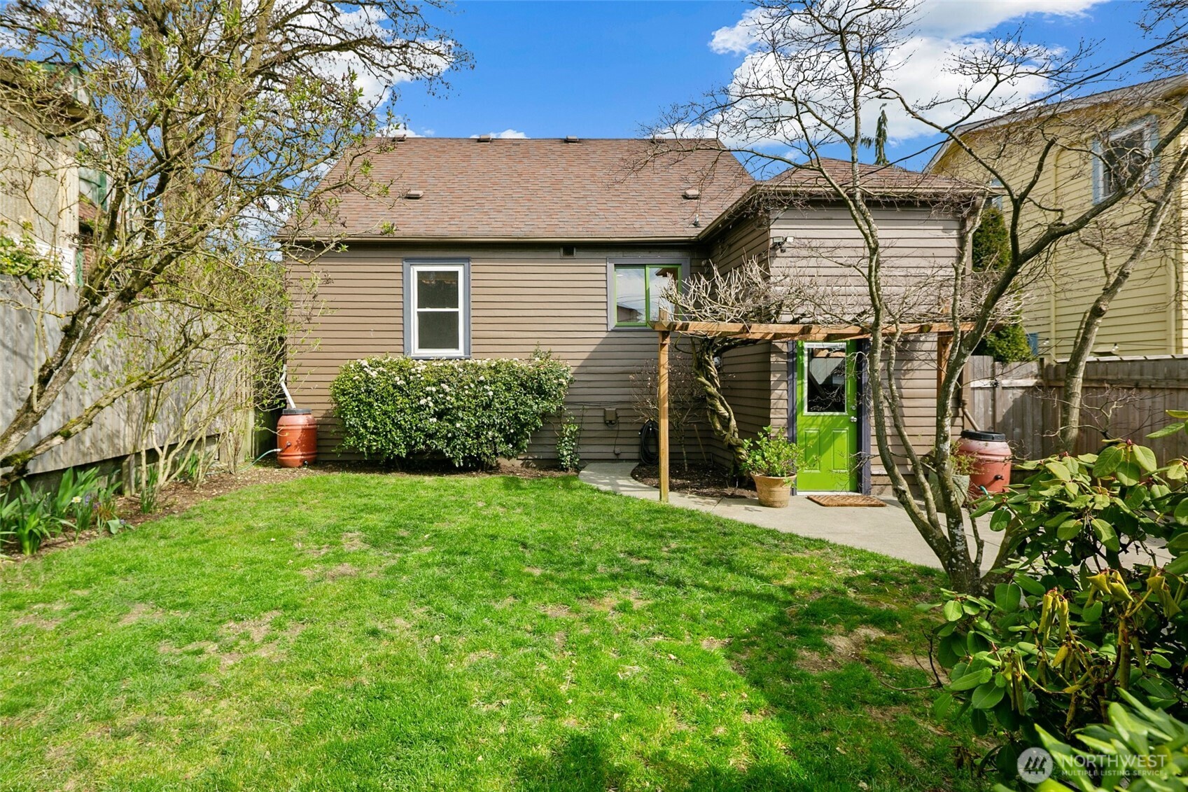 8053 Brooklyn Avenue NE, Seattle, WA 98115