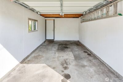 8053 Brooklyn Avenue NE, Seattle, WA 98115 - Photo 32