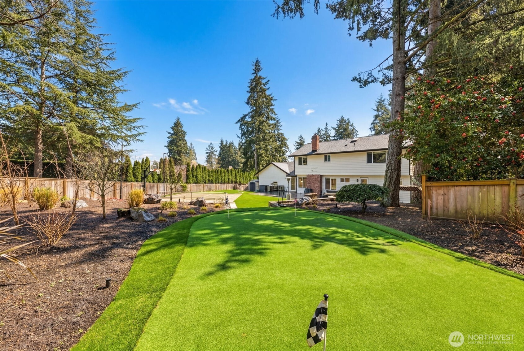 7664 NE 14th Street , Medina, WA 98039-3109