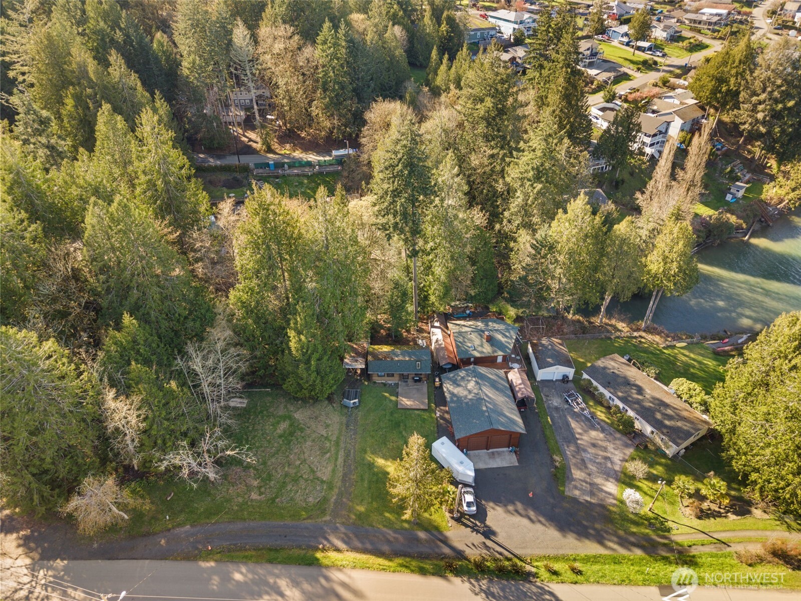 9905 Mariner Drive NW, Olympia, WA 98502