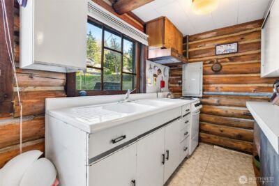 9905 Mariner Drive NW, Olympia, WA 98502 - Photo 9