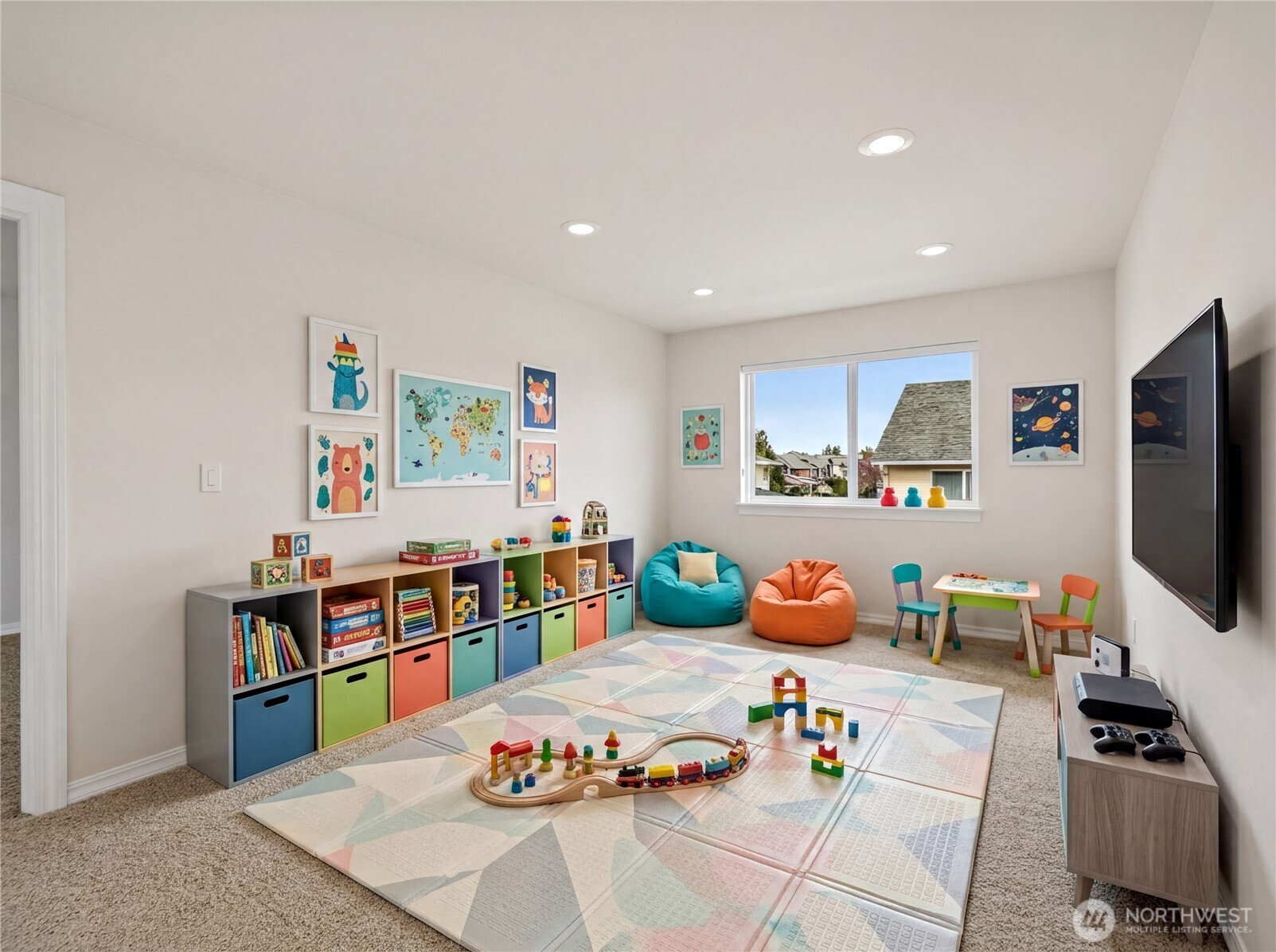 4610 NE 1st Ct , Renton, WA 98059-5243