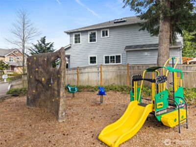 4610 NE 1st Ct , Renton, WA 98059-5243 - Photo 31