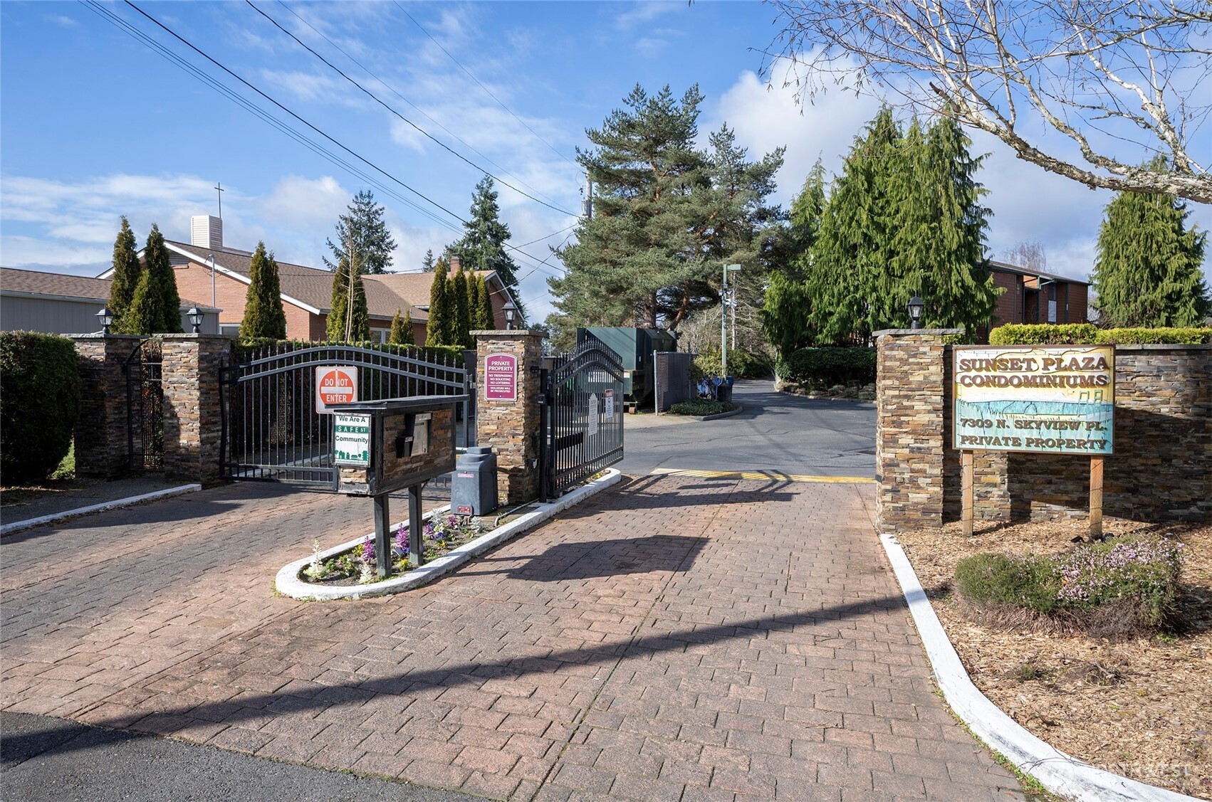7317 N Skyview #L203, Tacoma, WA 98406
