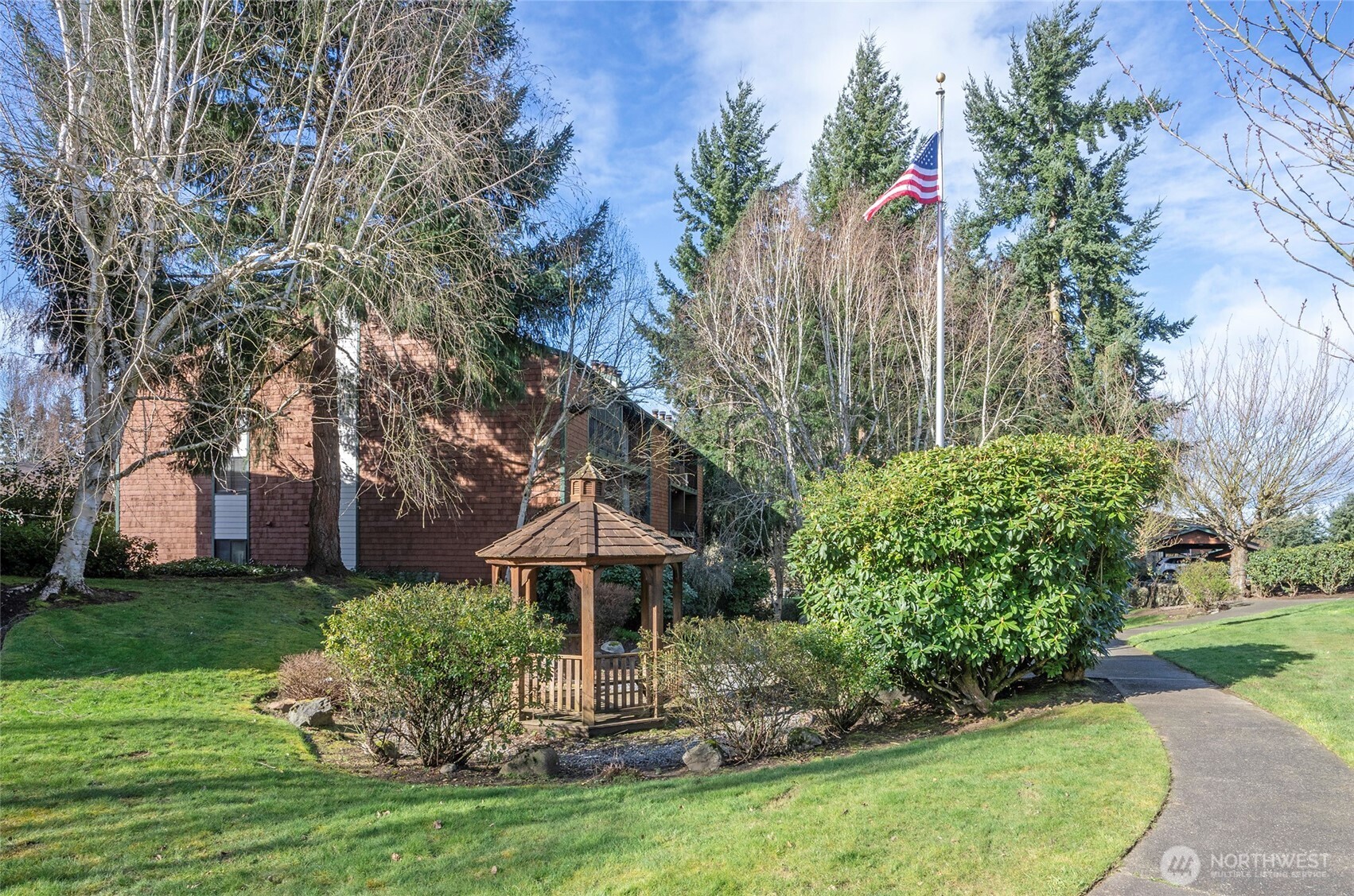 7317 N Skyview #L203, Tacoma, WA 98406