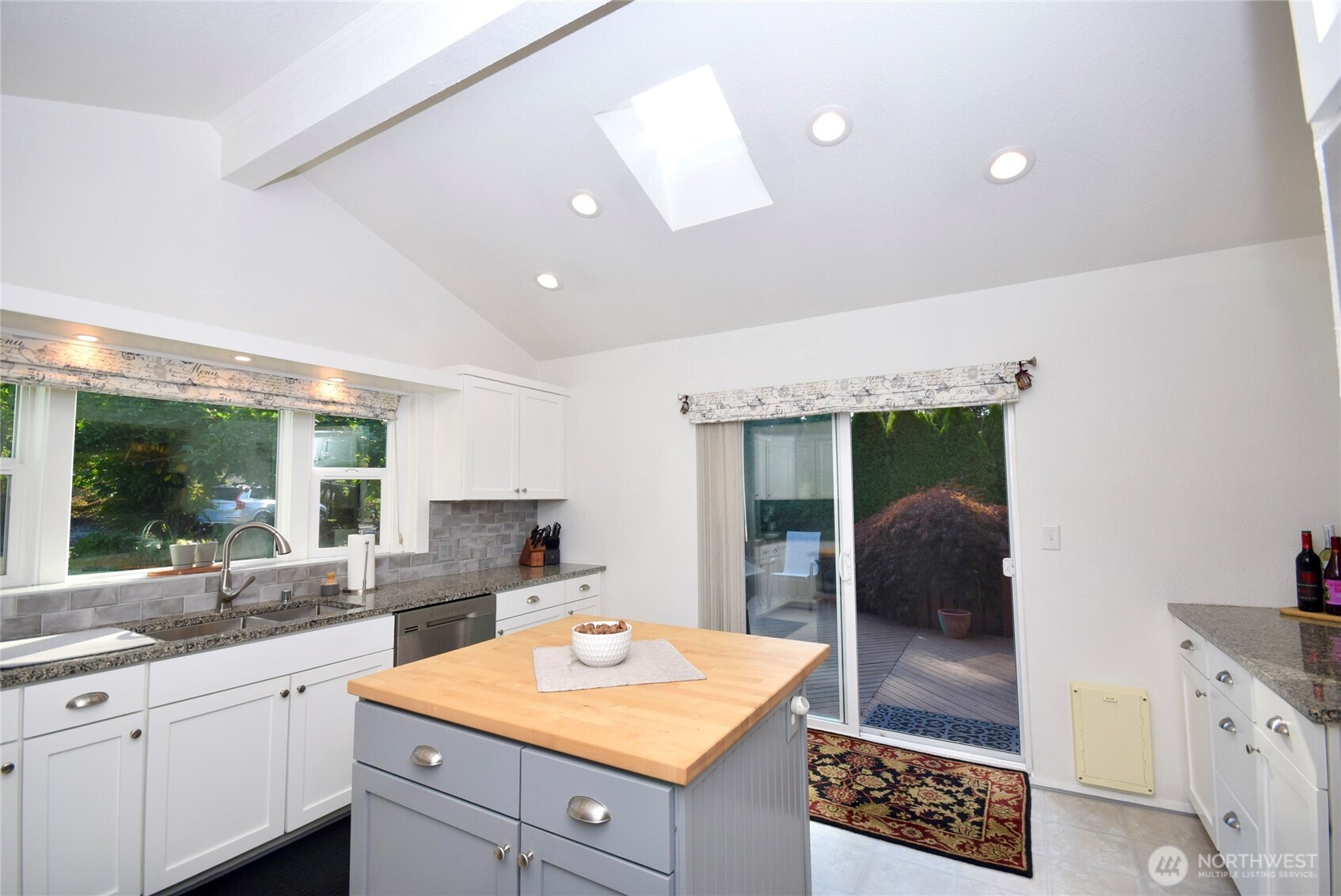 136 Sunset Place , Sequim, WA 98382