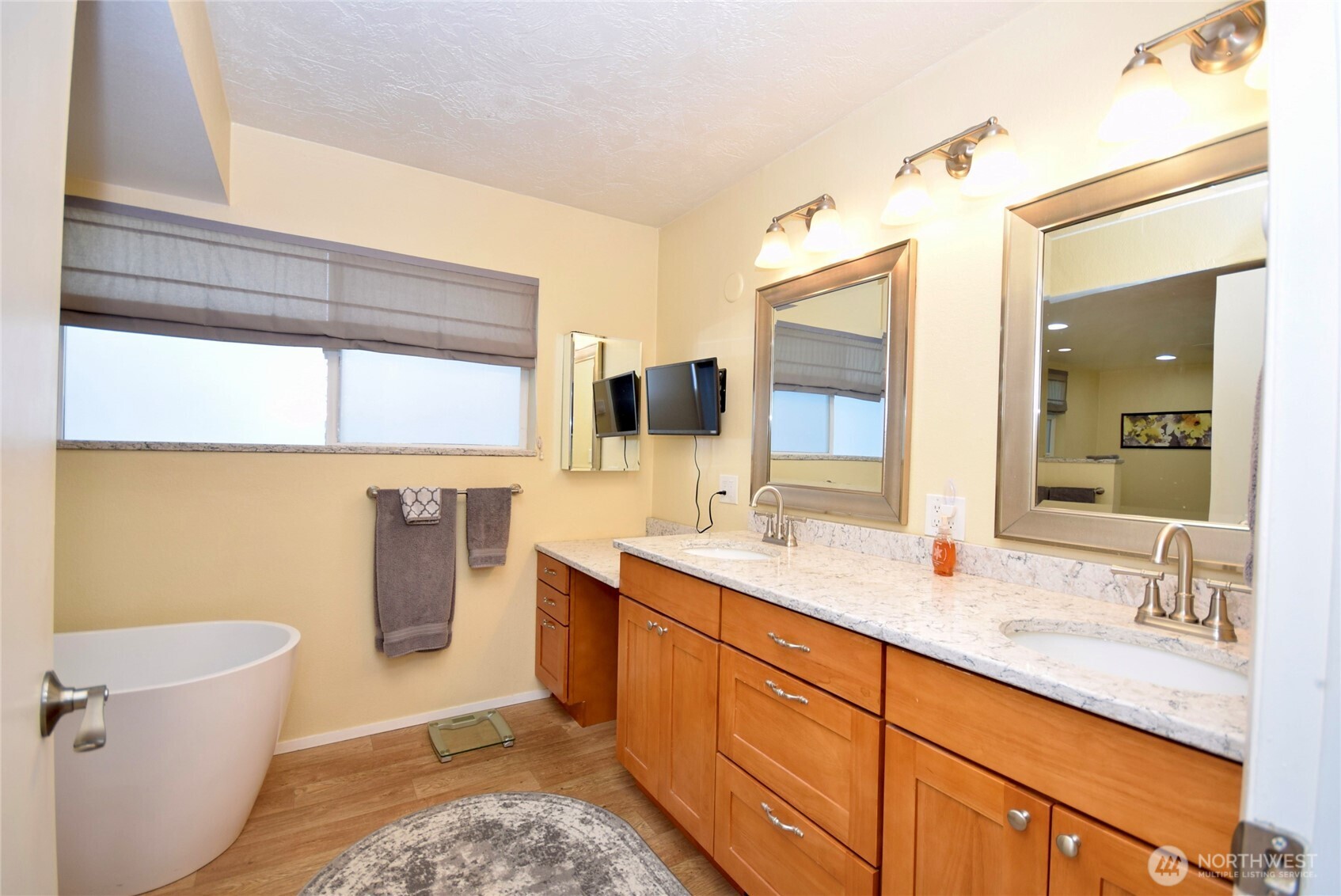 136 Sunset Place , Sequim, WA 98382