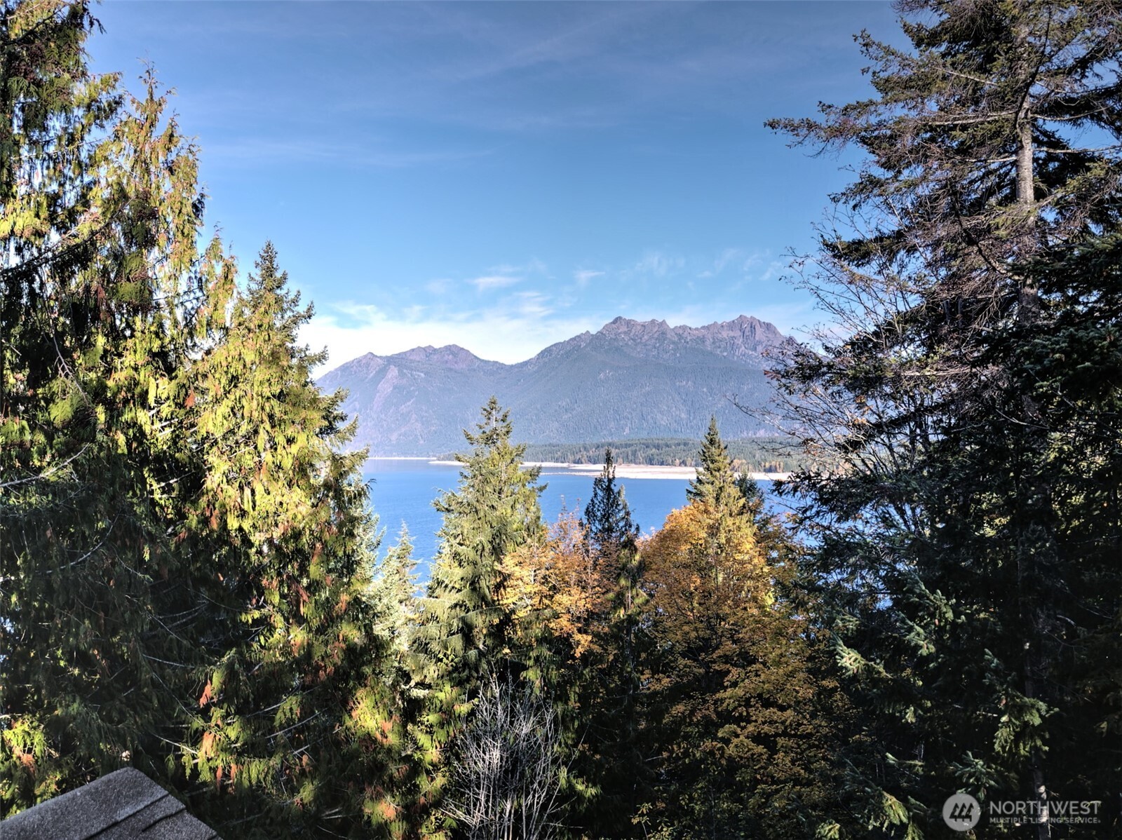 5791 N Lake Cushman Road , Hoodsport, WA 98548