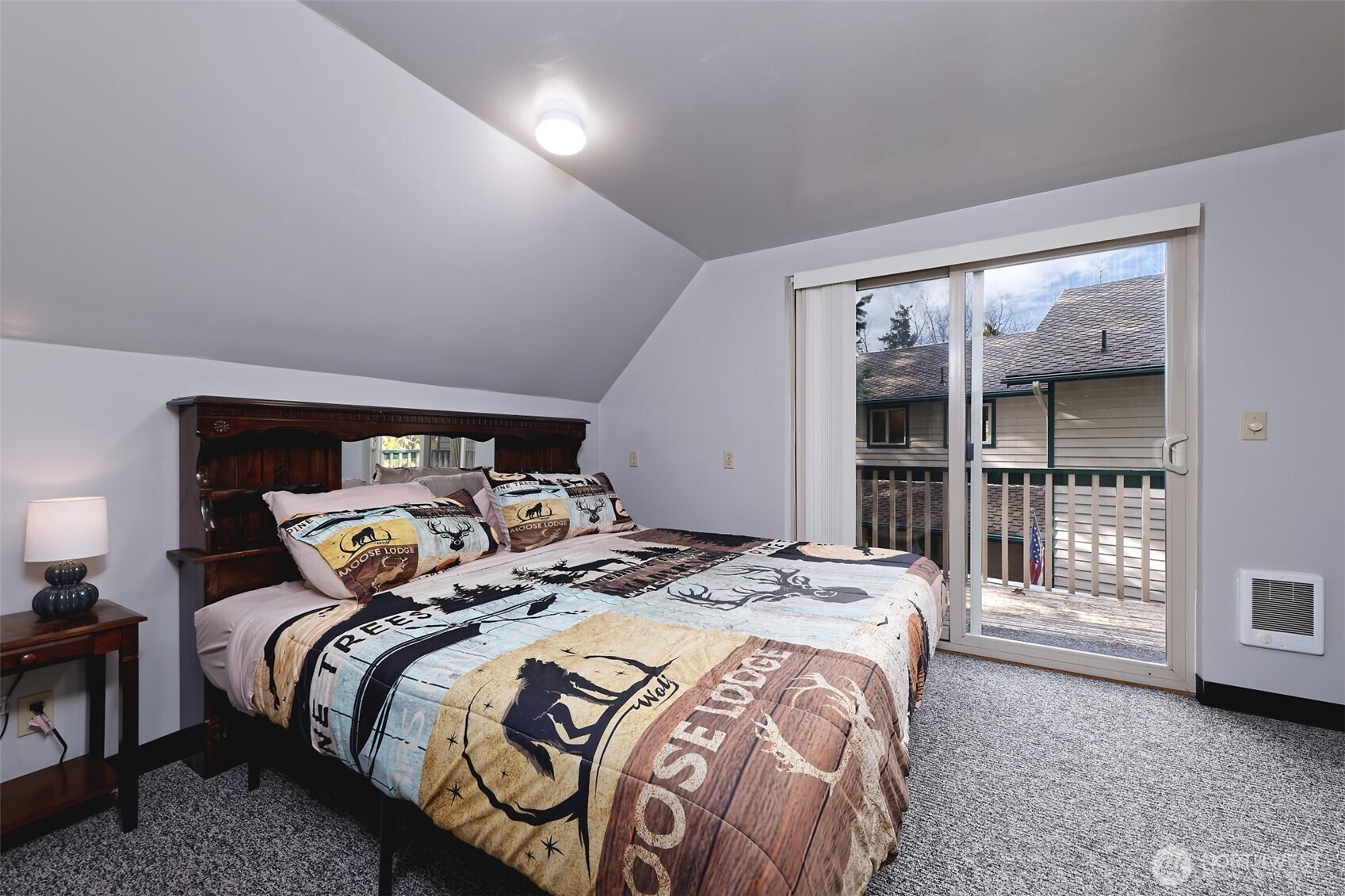 5791 N Lake Cushman Road , Hoodsport, WA 98548