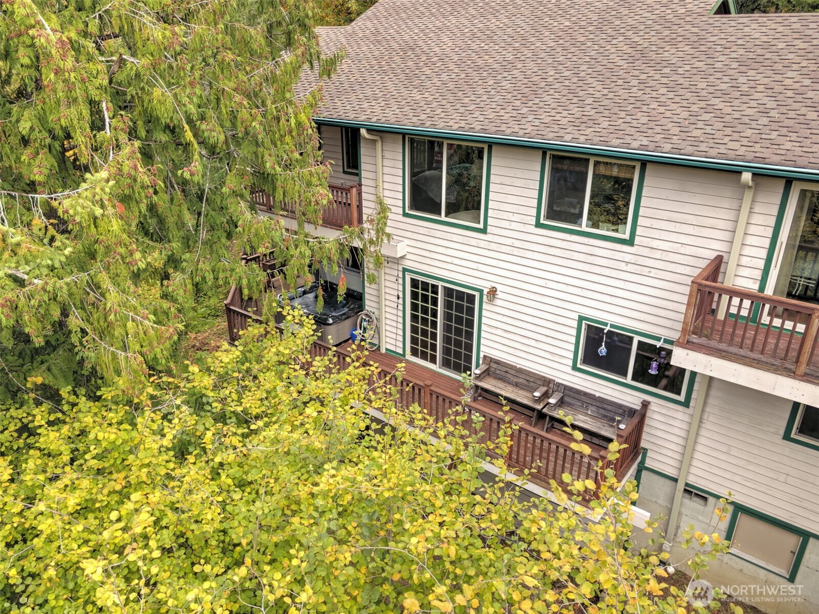 5791 N Lake Cushman Road , Hoodsport, WA 98548