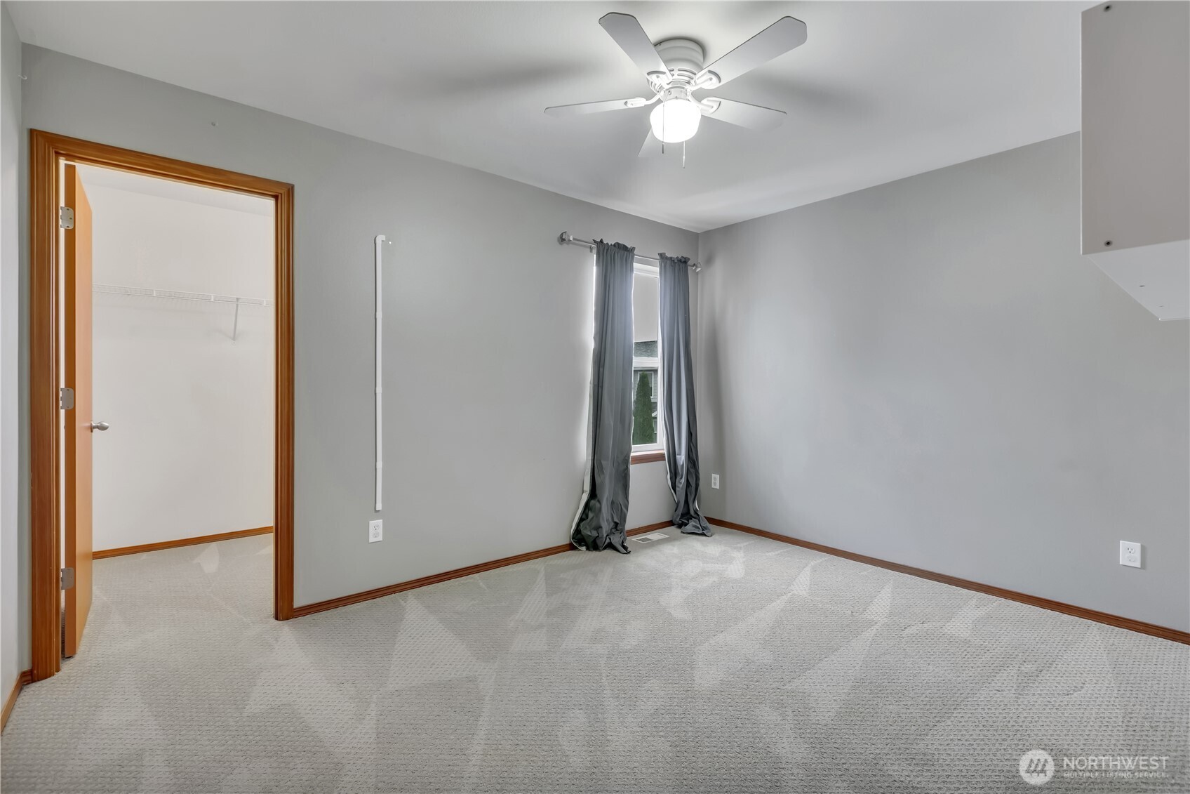 29749 216th Place SE, Kent, WA 98042