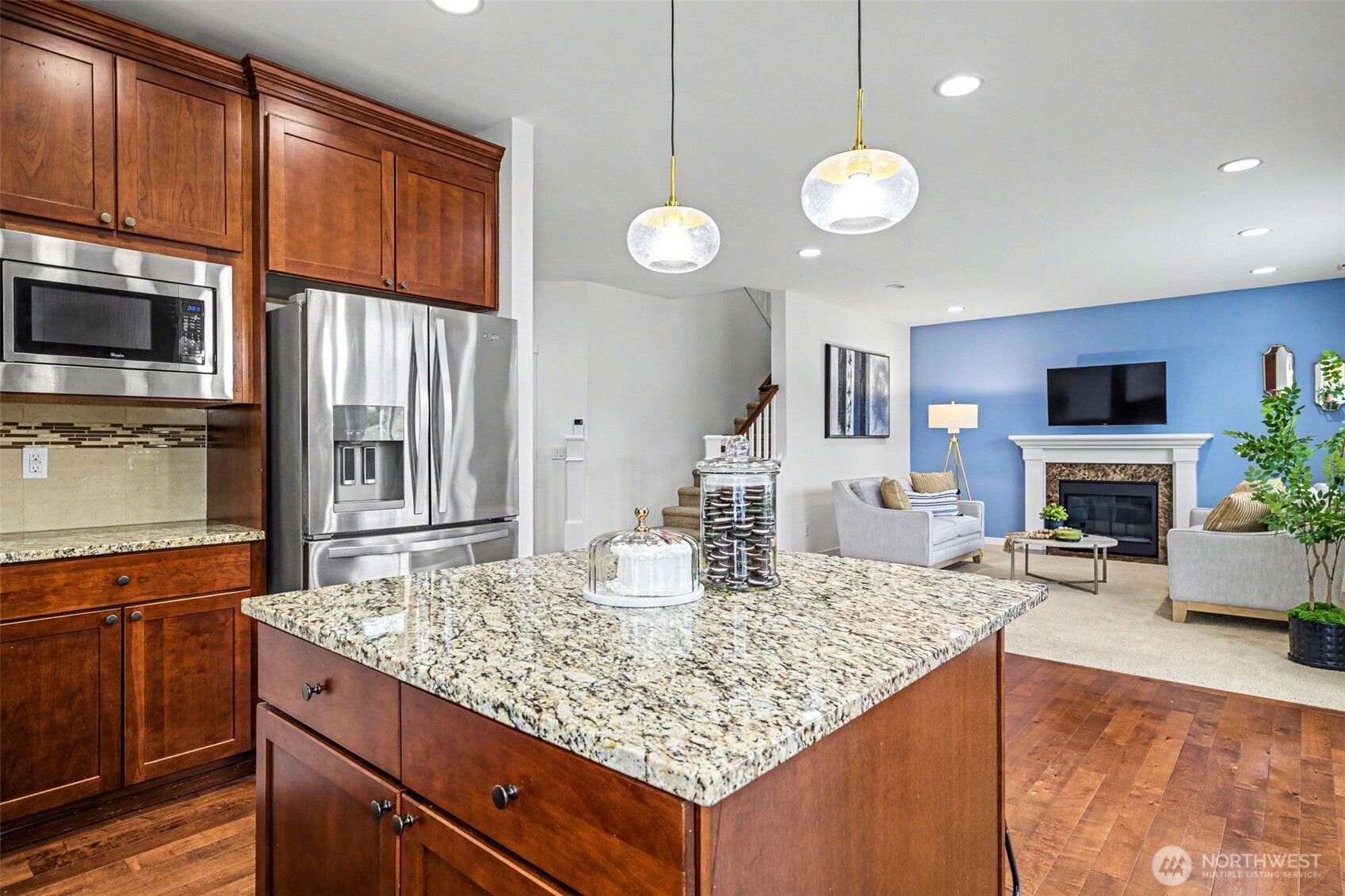 34117 SE Ash Street , Snoqualmie, WA 98065