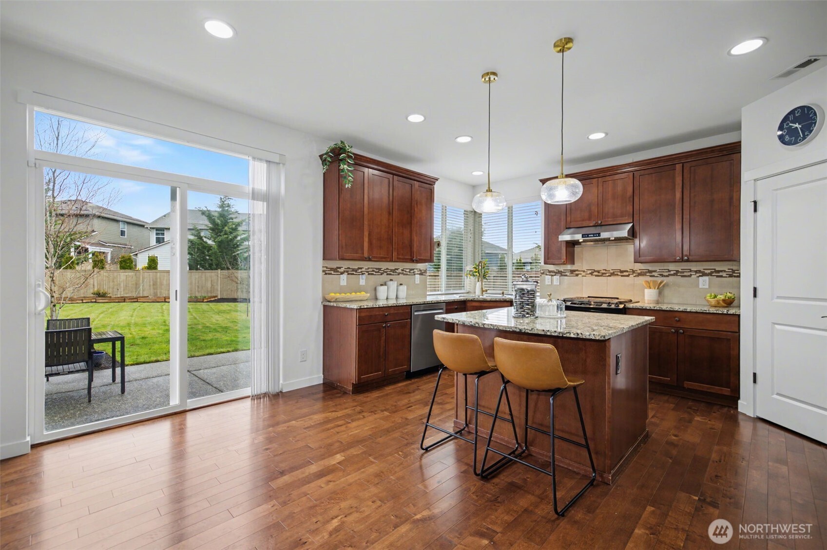 34117 SE Ash Street , Snoqualmie, WA 98065