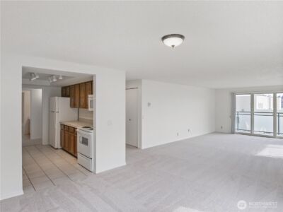1250 Taylor Avenue N #105, Seattle, WA 98109 - Photo 11
