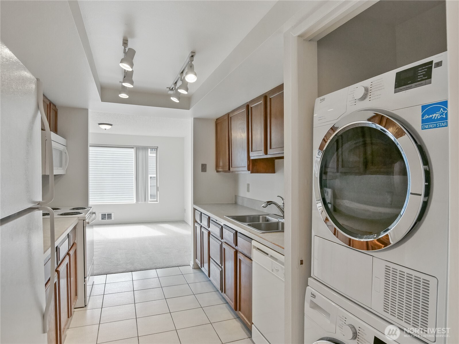 1250 Taylor Avenue N #105, Seattle, WA 98109