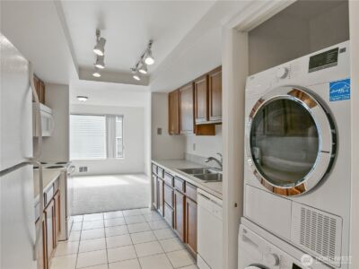 1250 Taylor Avenue N #105, Seattle, WA 98109 - Photo 15