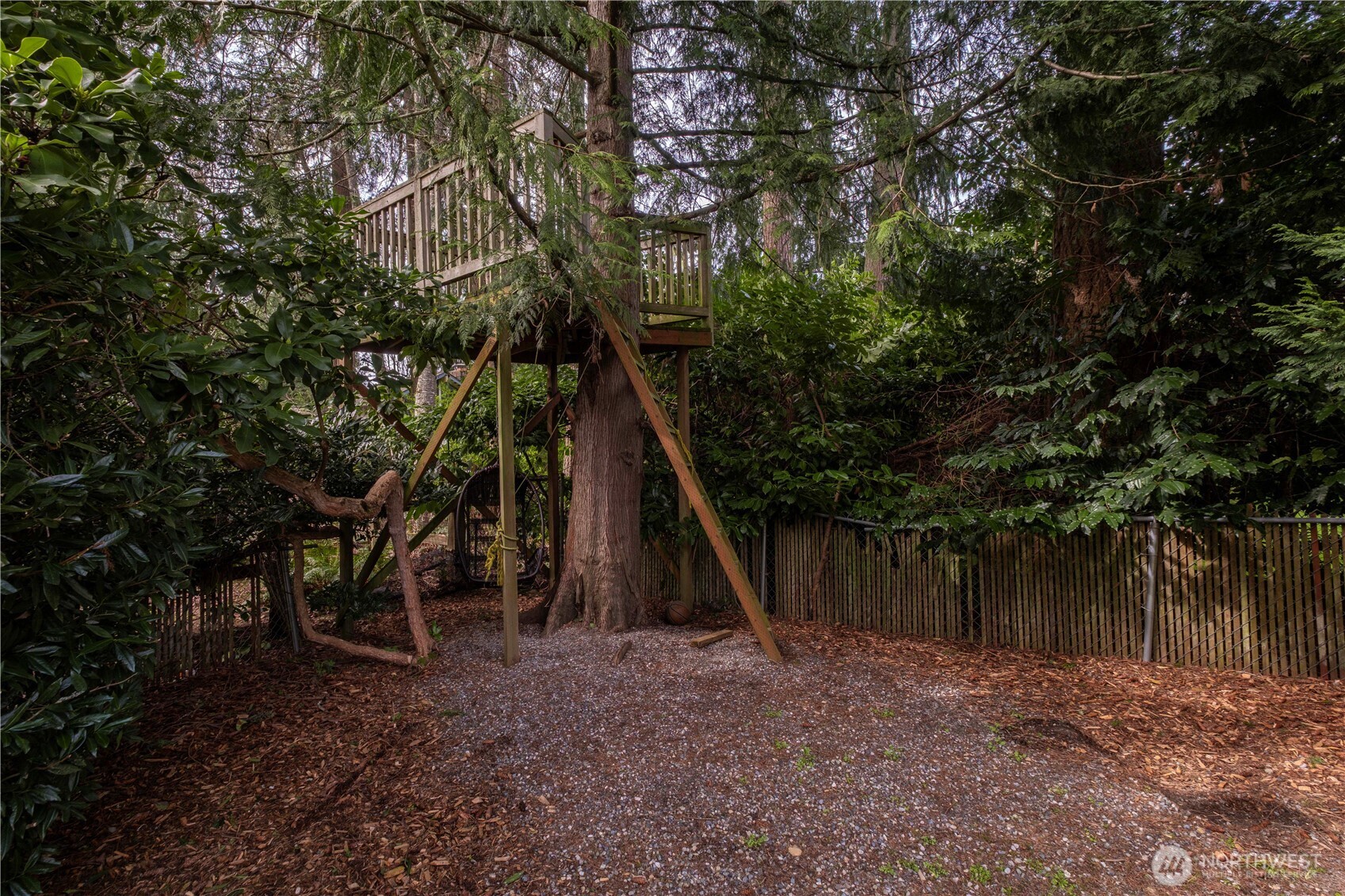1633 217th Place SE, Sammamish, WA 98075