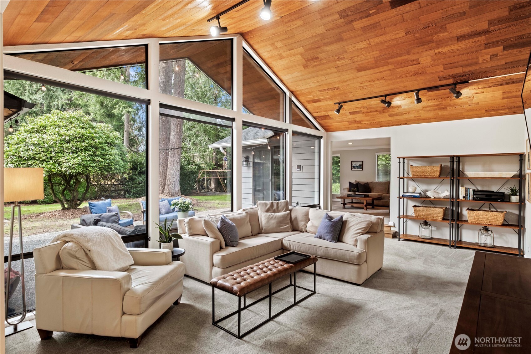 1633 217th Place SE, Sammamish, WA 98075