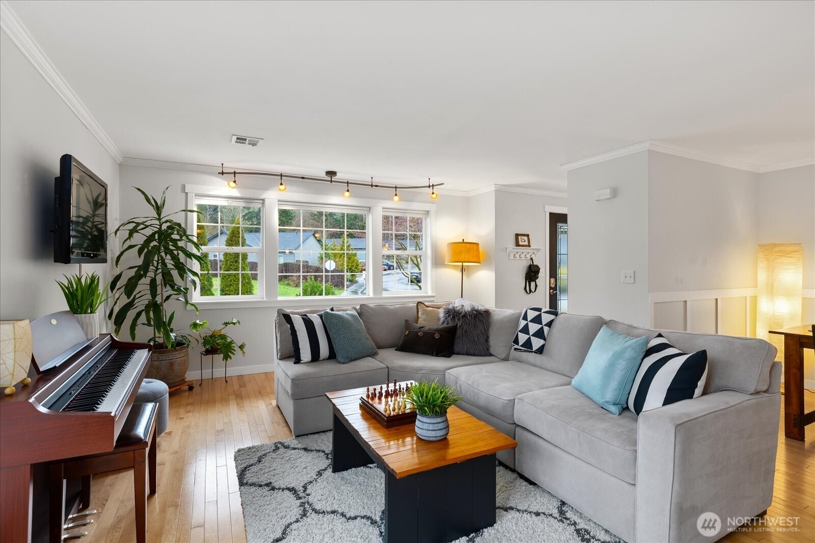 26376 Barrett Road NE, Kingston, WA 98346