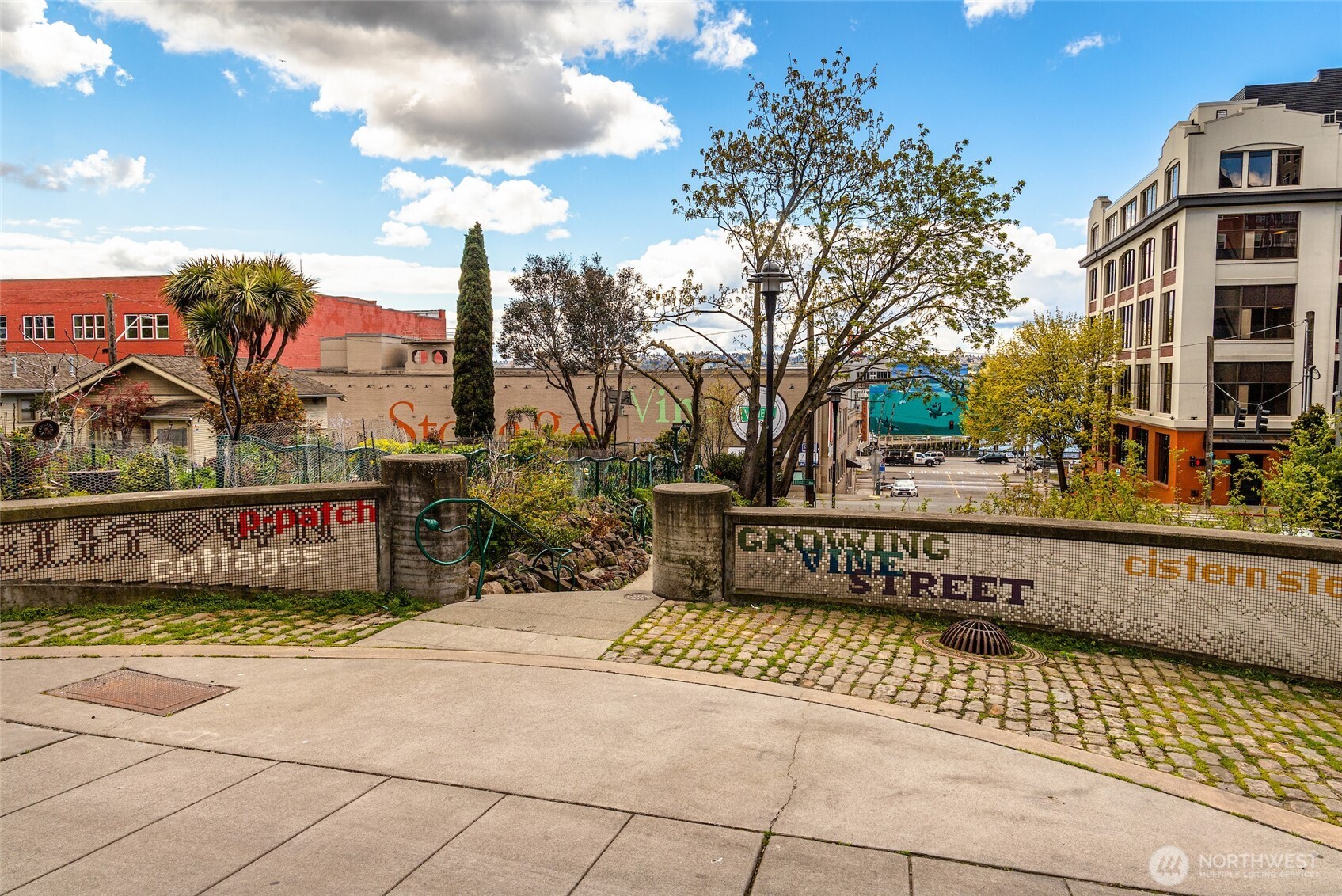 2607 Western Avenue #452, Seattle, WA 98121