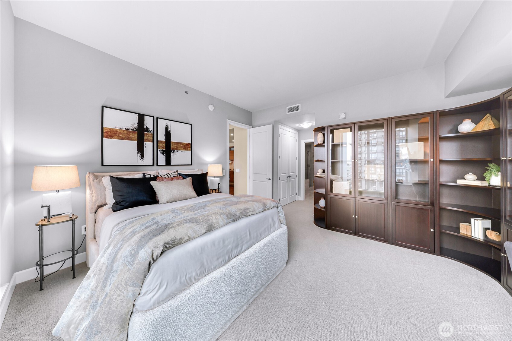 1920 4th Avenue #2605, Seattle, WA 98101