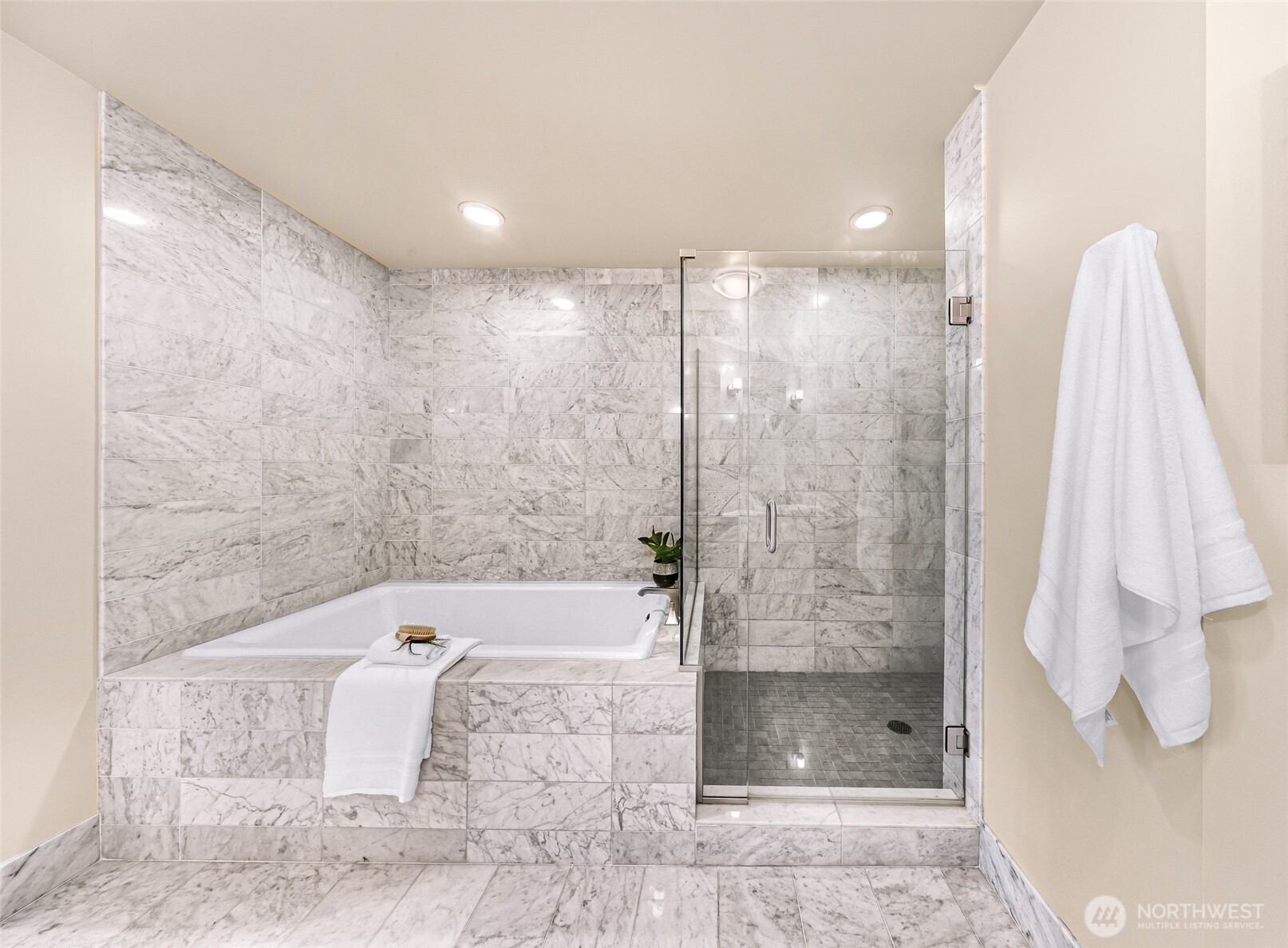 1920 4th Avenue #2605, Seattle, WA 98101