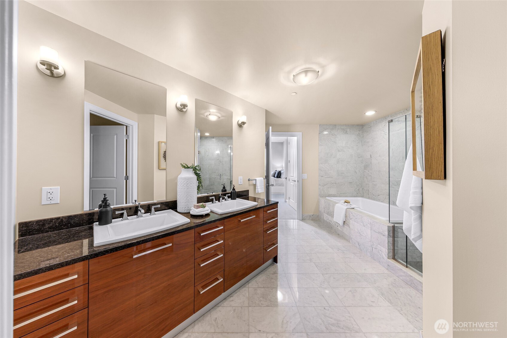 1920 4th Avenue #2605, Seattle, WA 98101