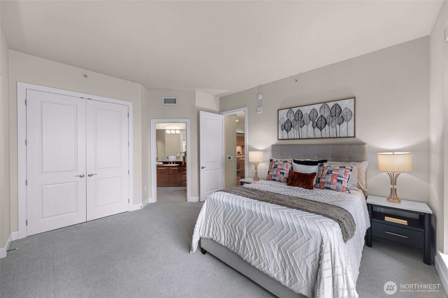 1920 4th Avenue #2605, Seattle, WA 98101