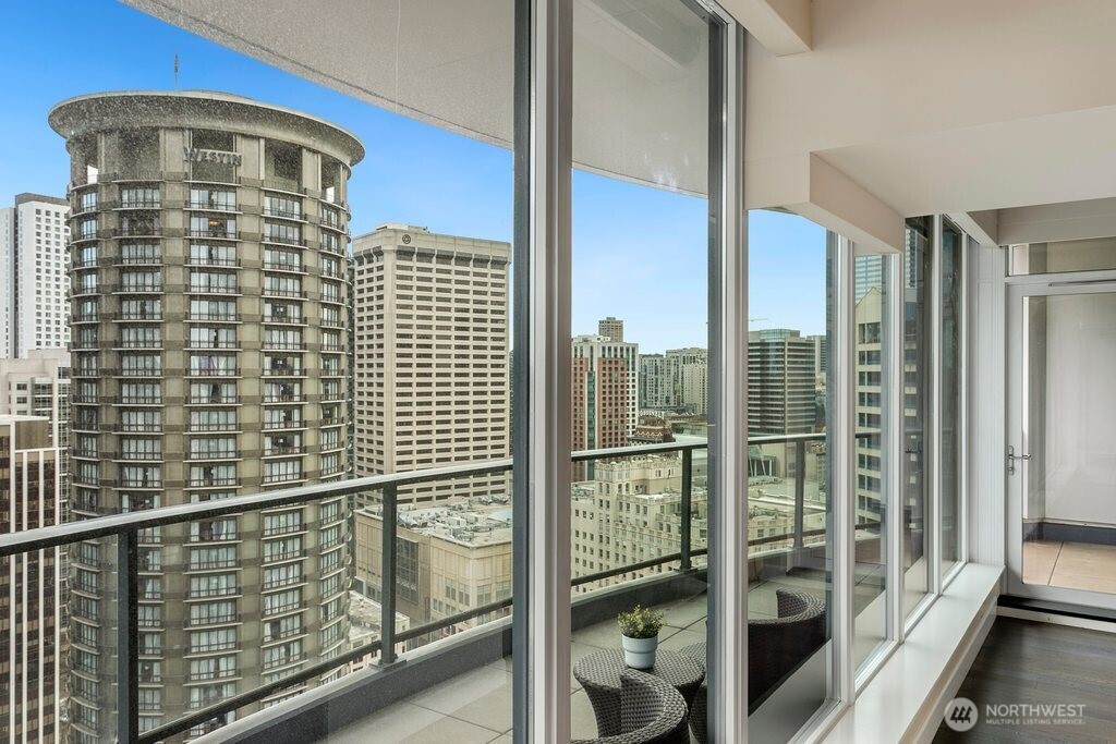 1920 4th Avenue #2605, Seattle, WA 98101