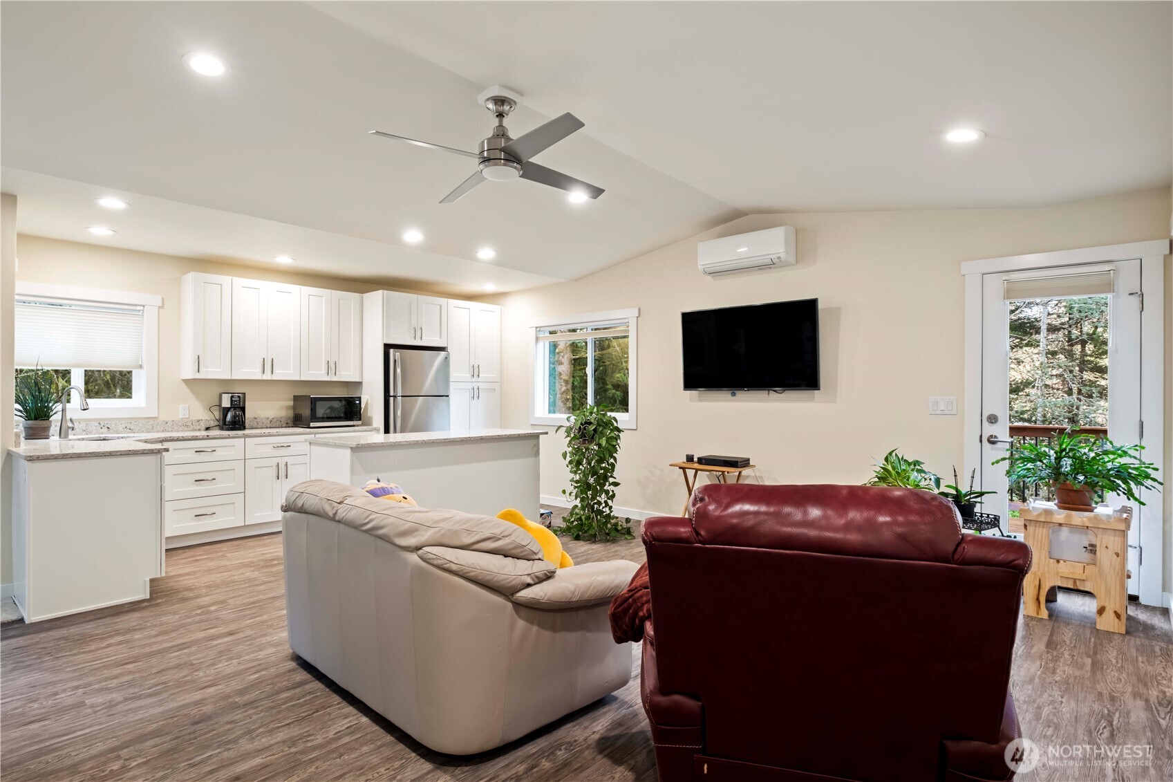 28551 NE 63rd Way , Carnation, WA 98014-9511