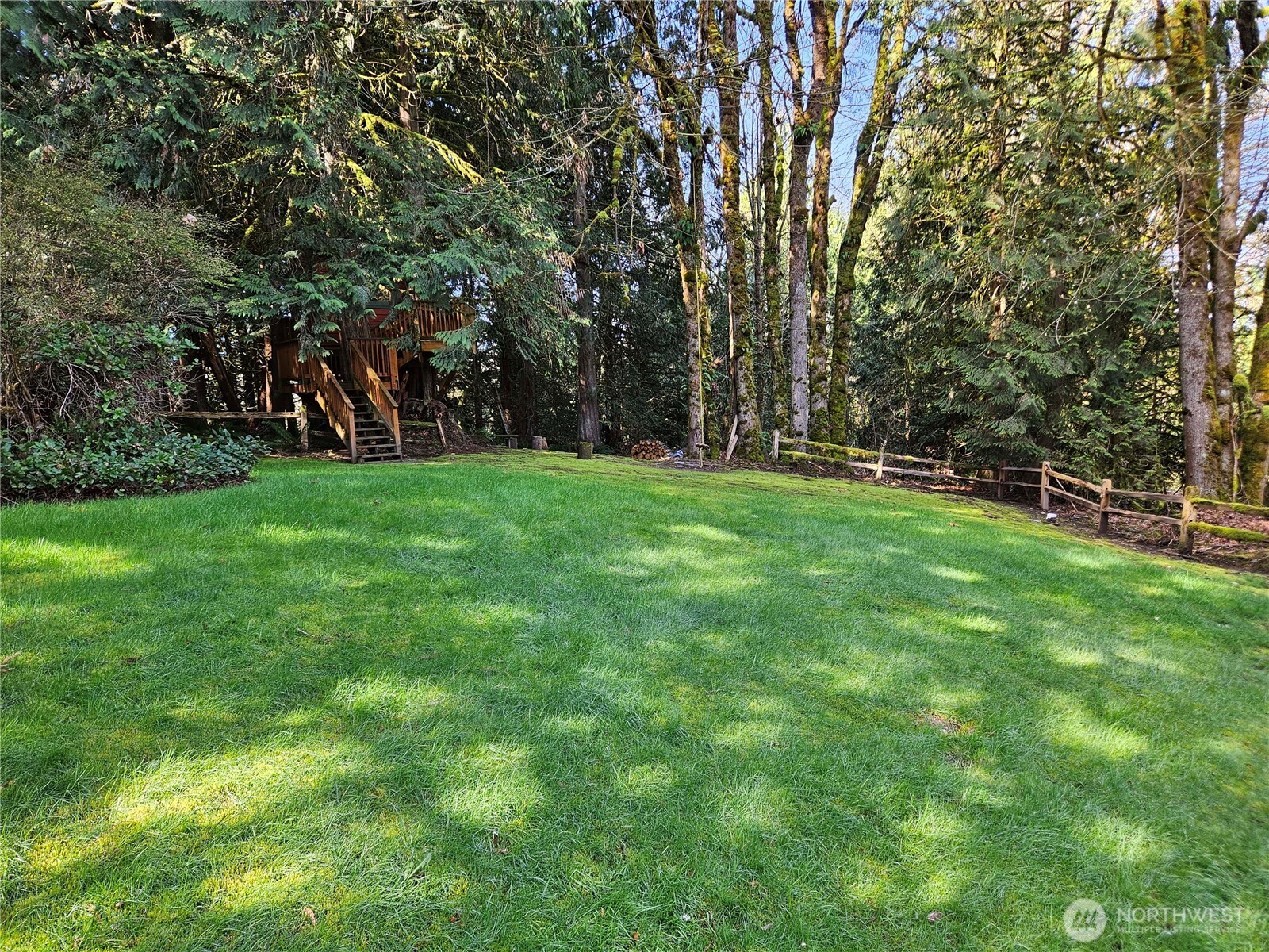 28551 NE 63rd Way , Carnation, WA 98014-9511