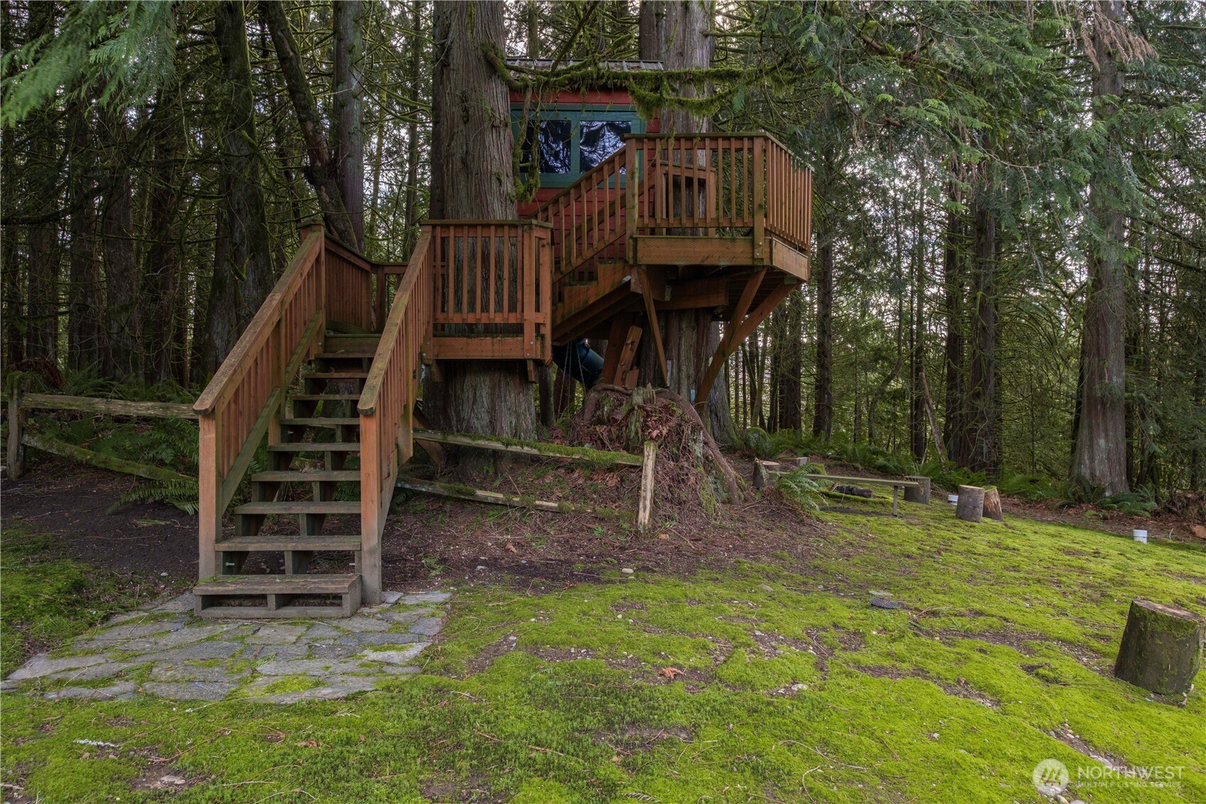 28551 NE 63rd Way , Carnation, WA 98014-9511