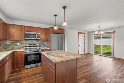 1511 34th Avenue Ct SW, Puyallup, WA 98373 - Photo 3