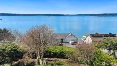 7821 East Side Drive NE, Tacoma, WA 98422