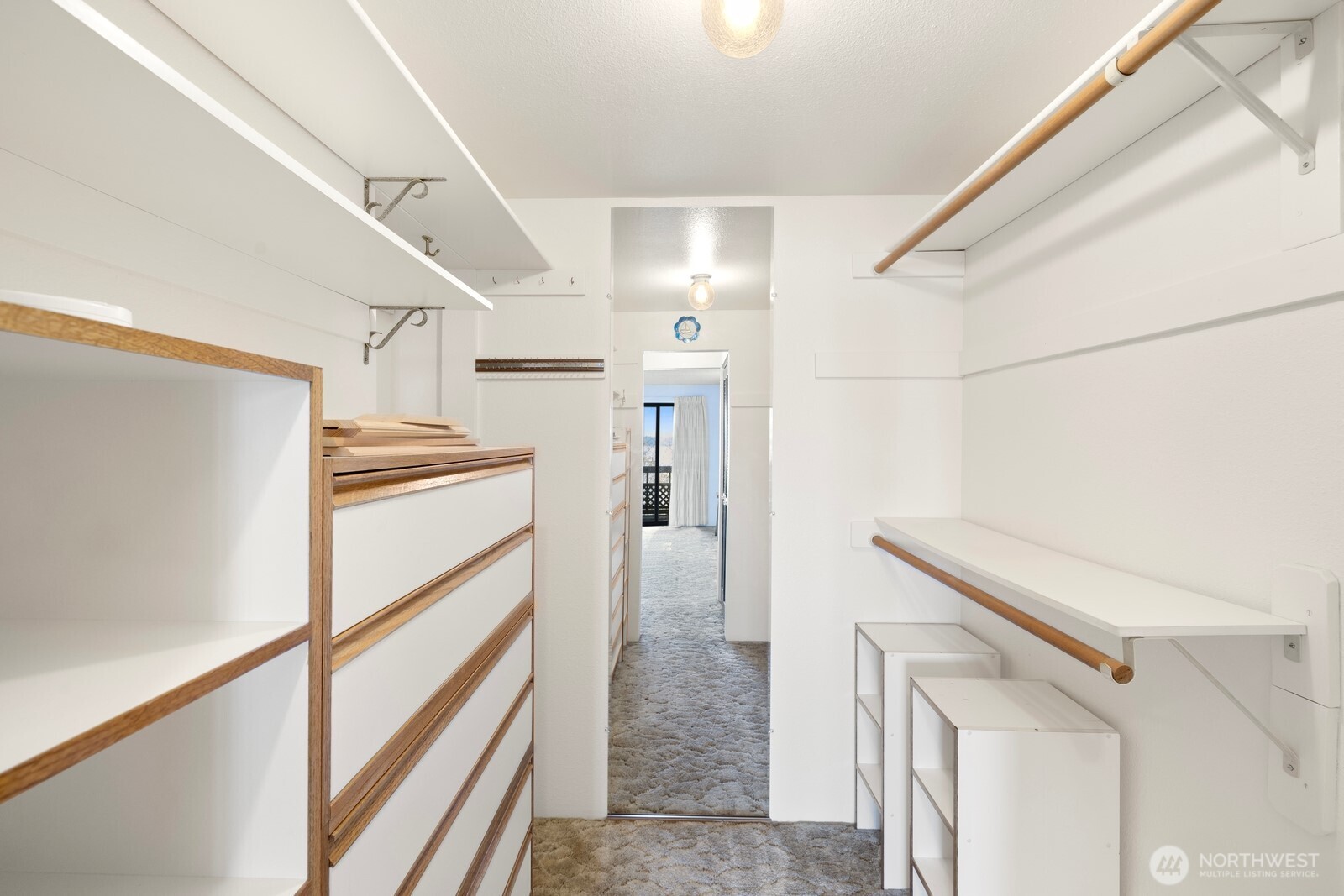 7821 East Side Drive NE, Tacoma, WA 98422