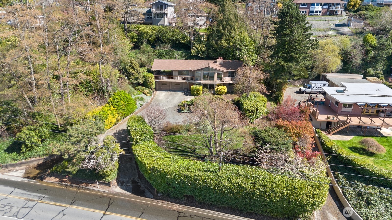 7821 East Side Drive NE, Tacoma, WA 98422