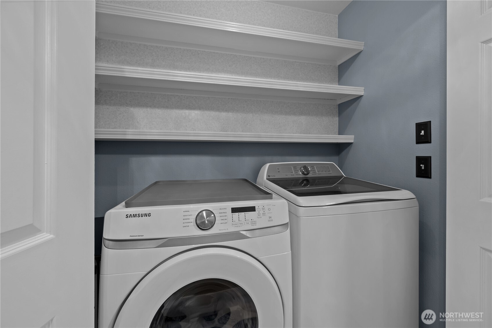 30875 State Route 20 #B1, Oak Harbor, WA 98277