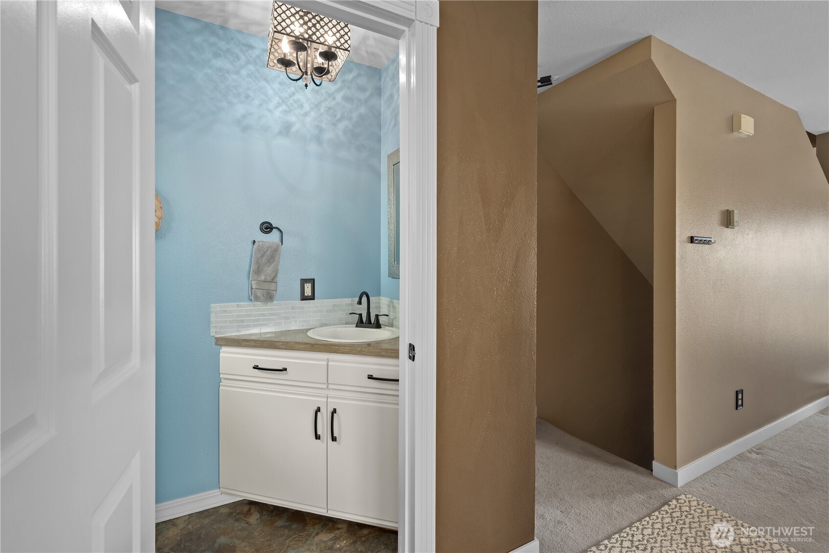 30875 State Route 20 #B1, Oak Harbor, WA 98277