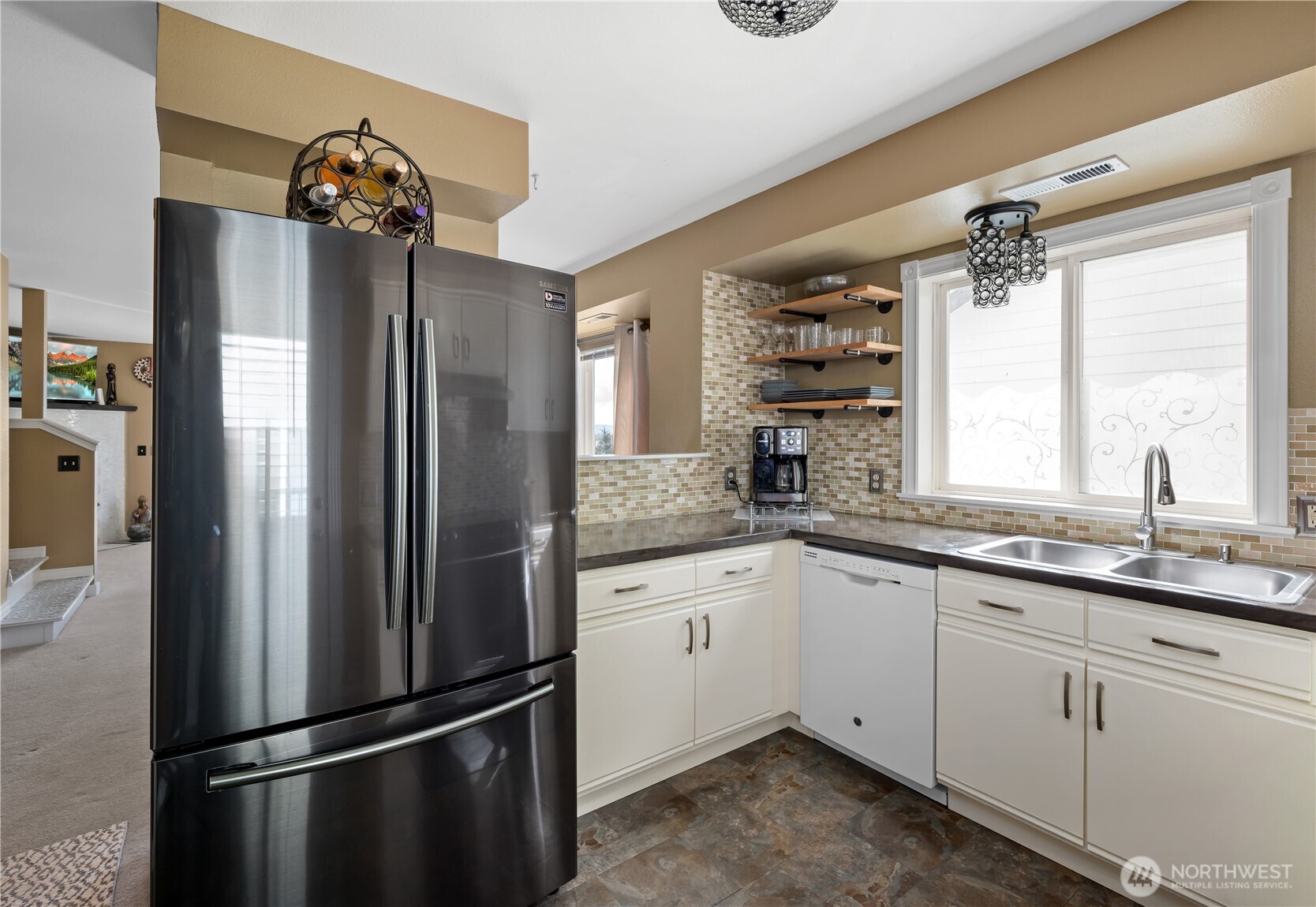 30875 State Route 20 #B1, Oak Harbor, WA 98277