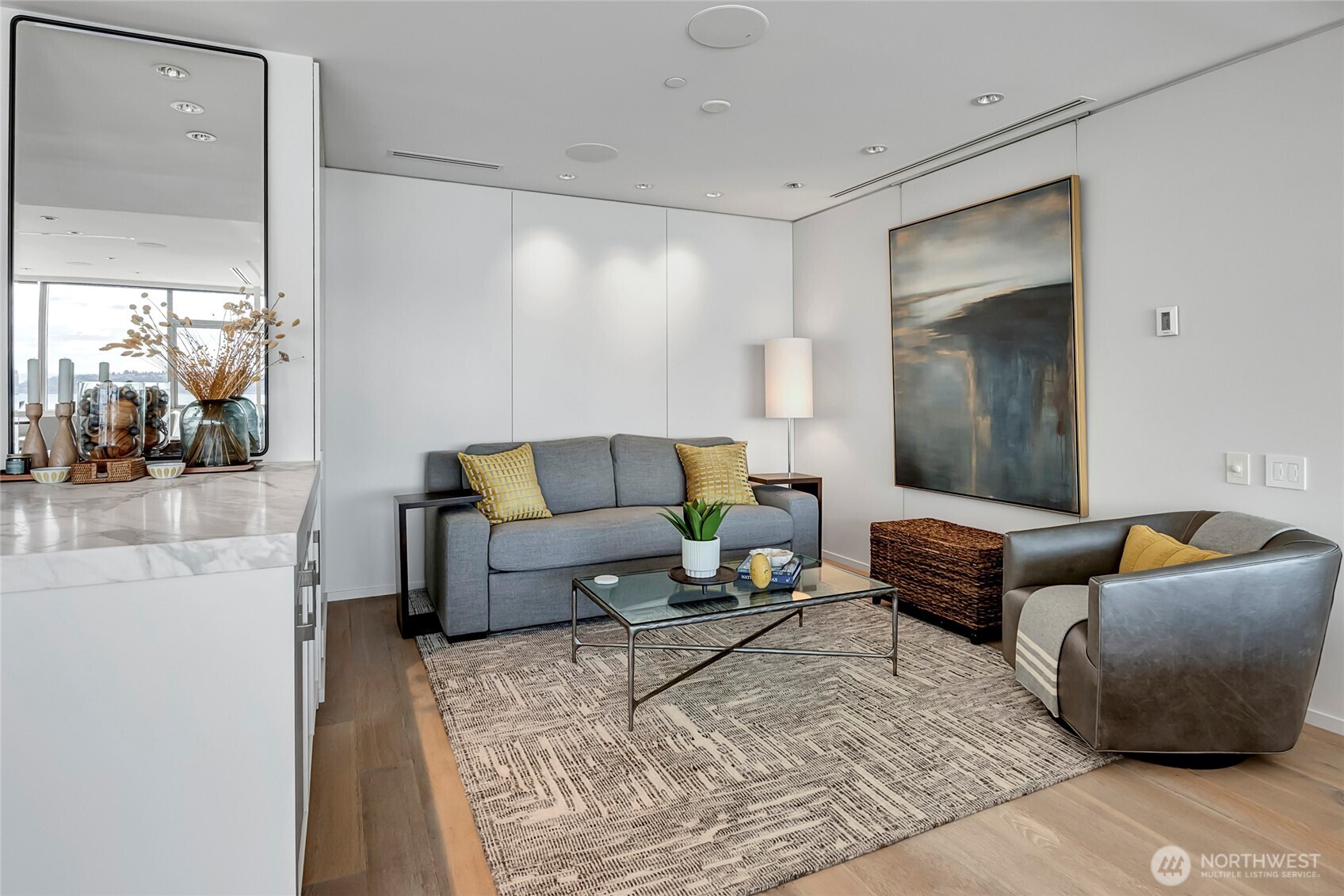 715 2nd Avenue SE #1702, Seattle, WA 98104