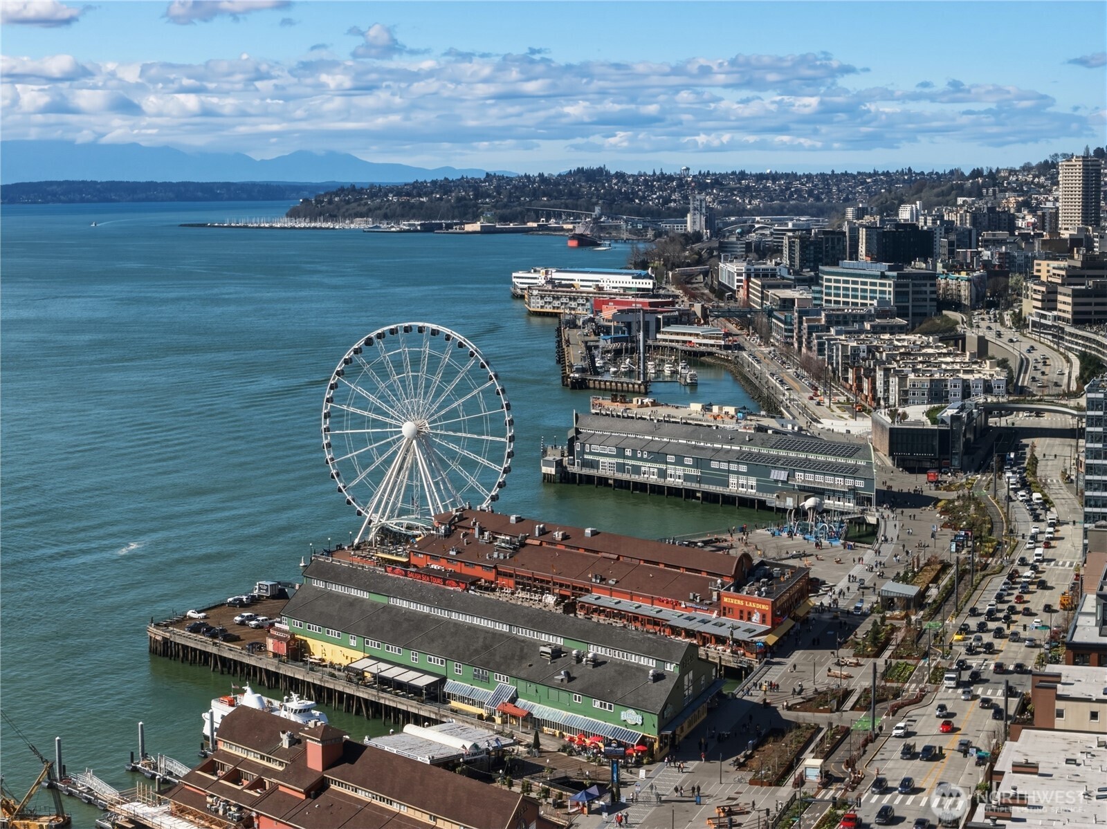 715 2nd Avenue SE #1702, Seattle, WA 98104