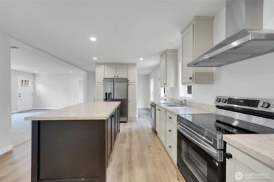 12609 223rd Avenue E, Bonney Lake, WA 98391 - Photo 3