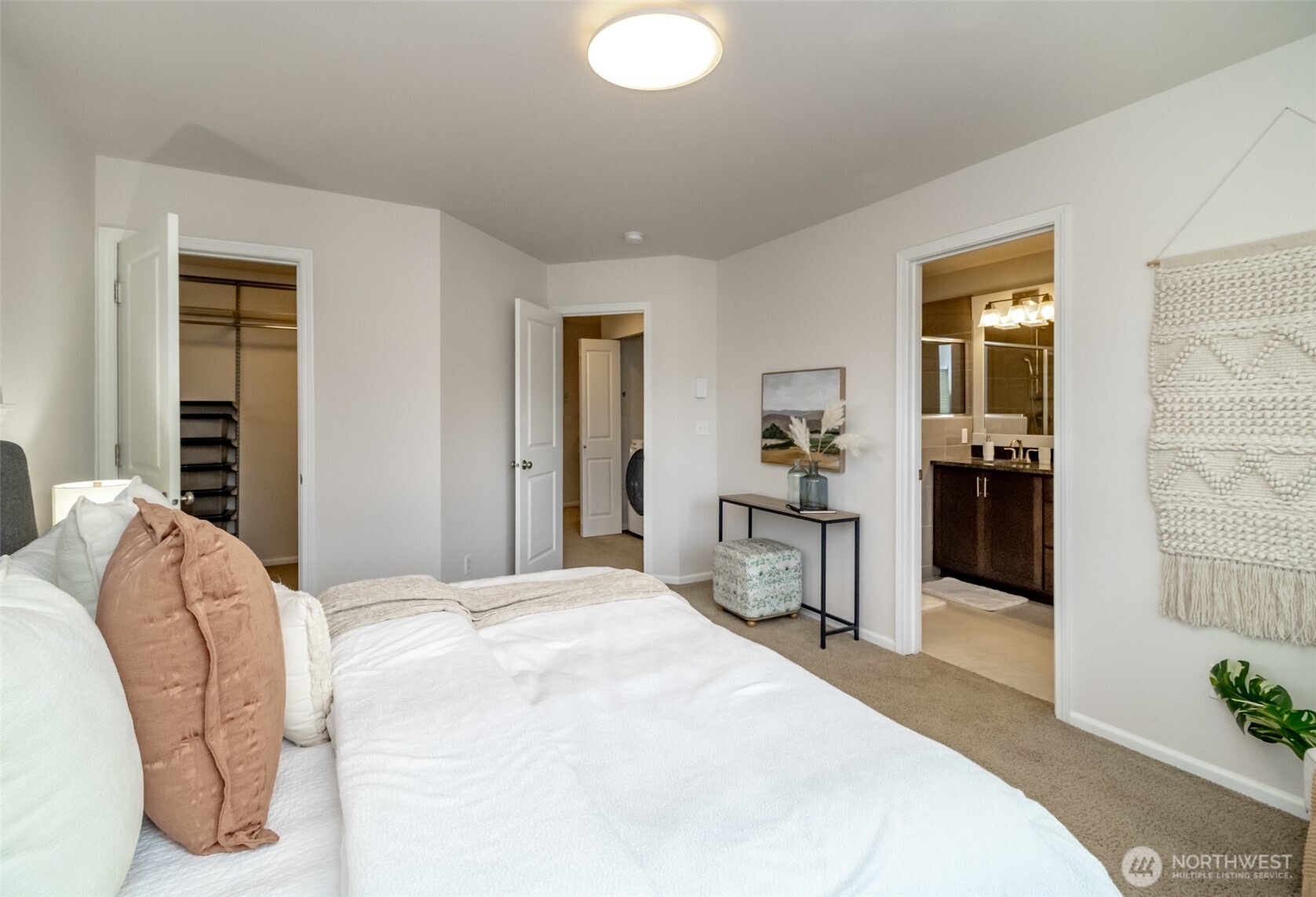 6830 31st Avenue SW, Seattle, WA 98126