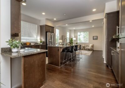 6830 31st Avenue SW, Seattle, WA 98126 - Photo 8