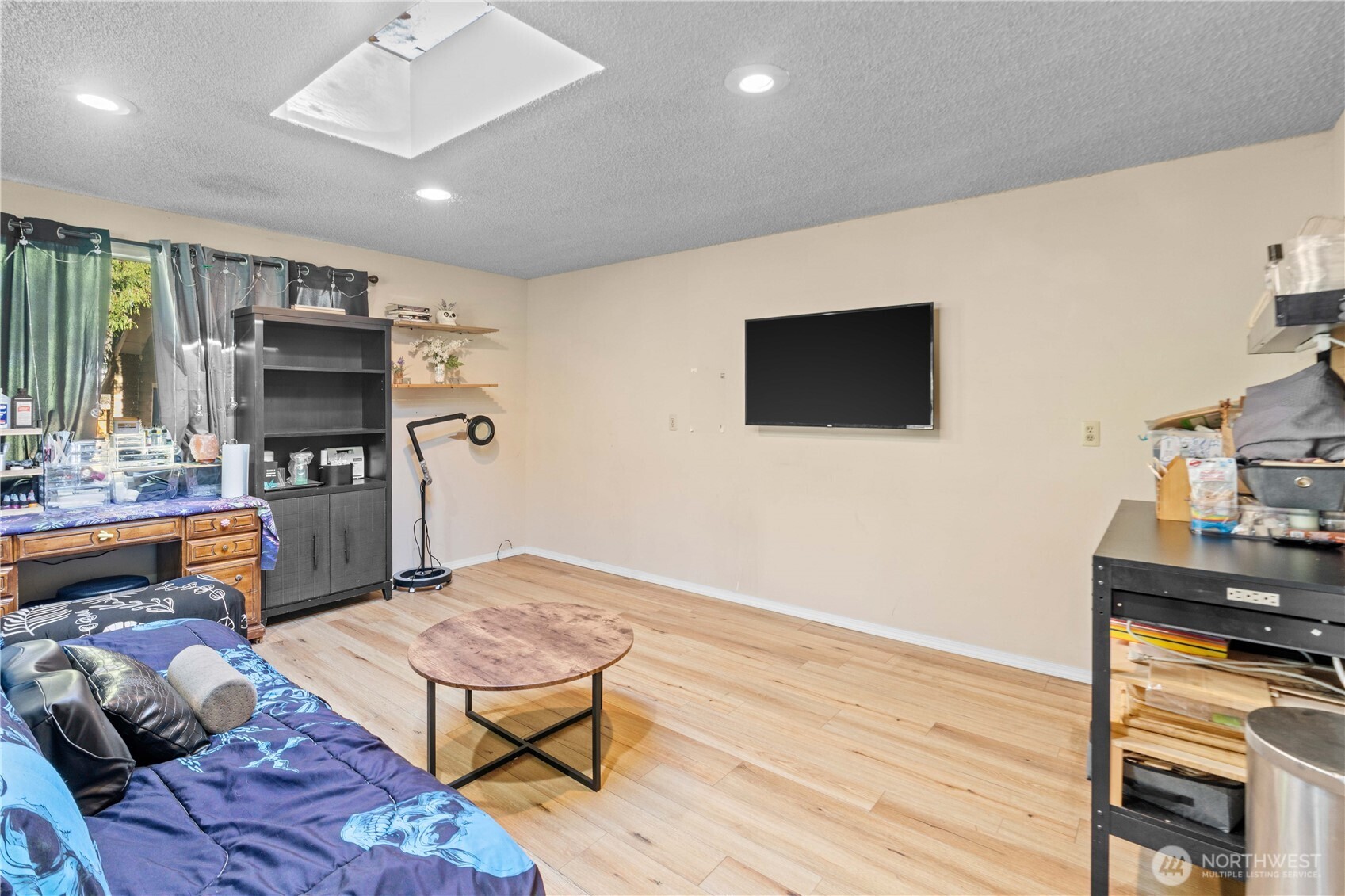 22415 Military Road S, SeaTac, WA 98198